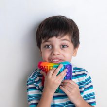 Αυτό είναι το μυστικό για να "ξεκλειδώσετε" την επικοινωνία με τα παιδιά με σοβαρά συμπτώματα αυτισμού