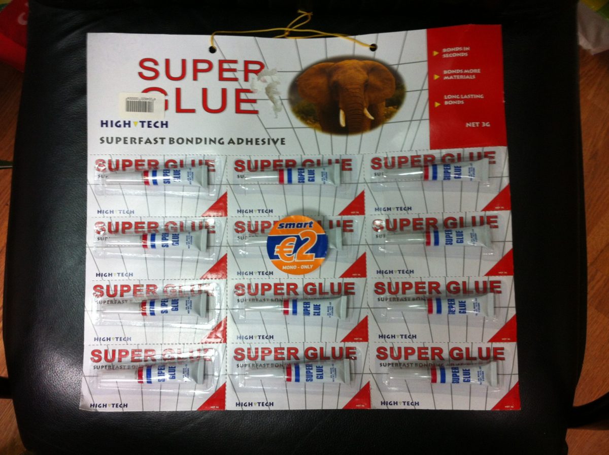 Κόλλες άμεσης δράσης (superglues) με επικίνδυνες χημικές ουσίες στην κυπριακή αγορά
