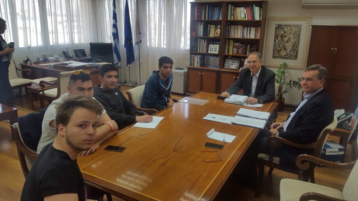Να καταργηθεί ο όρος «αδικαιολόγητη απουσία» ζητά η Παγκύπρια Συντονιστική Επιτροπή Μαθητών