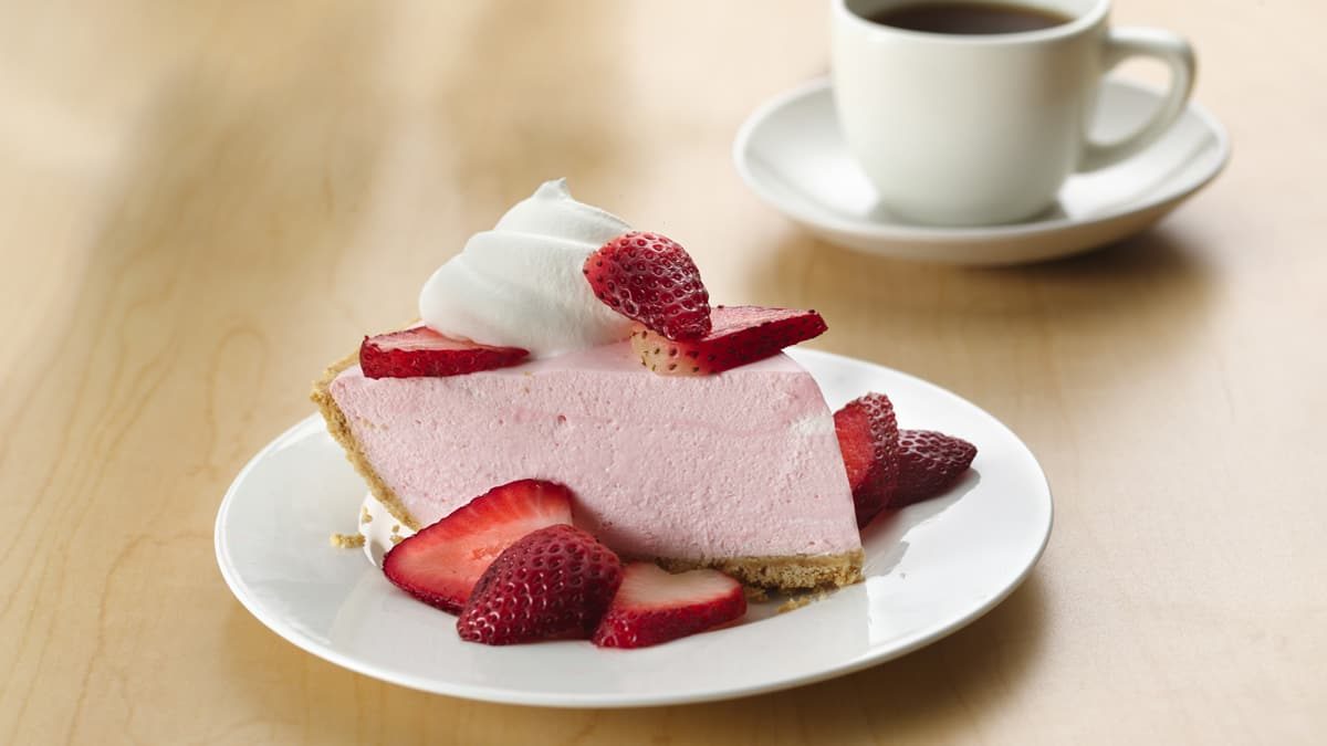 Cheesecake μους φράουλα με γιαούρτι