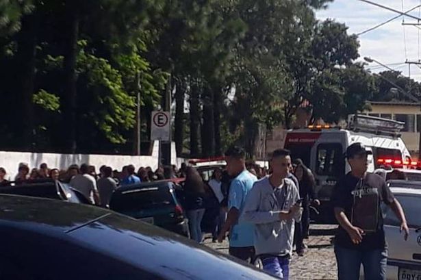 Μακελειό σε σχολείο της Βραζιλίας: Τραγικές εικόνες από το σημείο