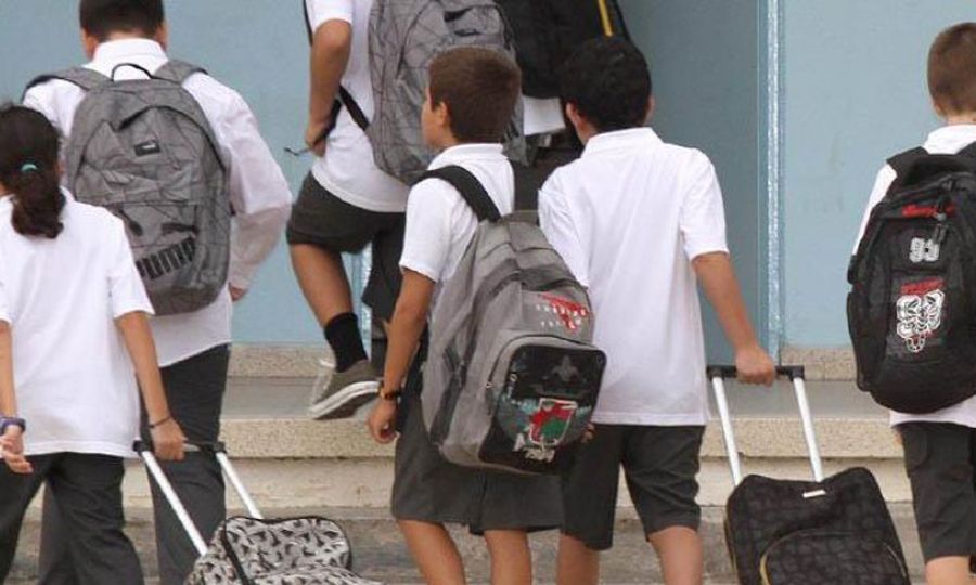 «Εξωσχολικός έπιασε το γιο μου από τον λαιμό μέσα στο σχολείο!»: Σοκάρει καταγγελία μητέρας για Δημοτικό Σχολείο στη Λεμεσό