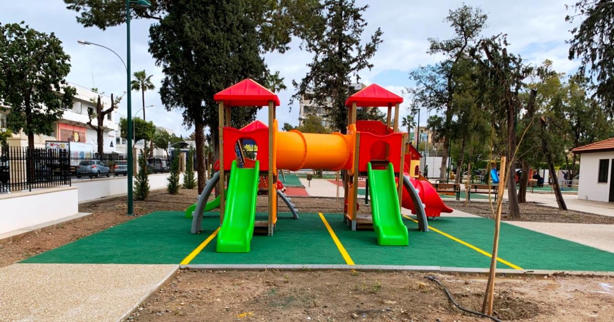 Λάρνακα: Ο Δημοτικός Κήπος λειτουργεί ξανά με ολοκαίνουρια παιδική χαρά (φωτογραφίες)