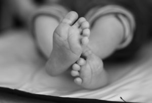 Λεμεσός: Βρέφος δύο μηνών ξεψύχησε στο Μακάρειο - Χειροπέδες στους γονείς του