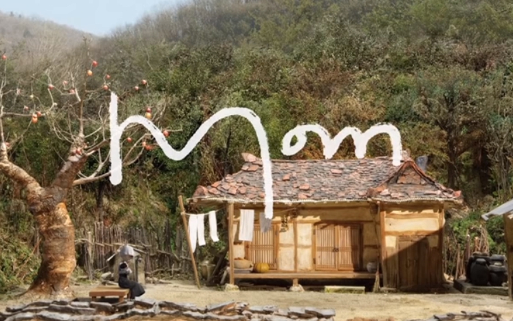 “Mom”: Ένα συγκινητικό video για τον πιο σημαντικό ρόλο στη ζωή της γυναίκας