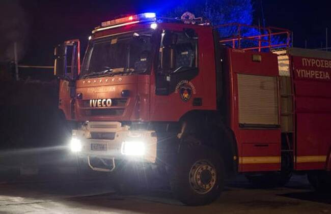 Έκτακτο: Σε εξέλιξη πυρκαγιά μεταξύ των κοινοτήτων Κλαυδιών και Τερσεφάνου