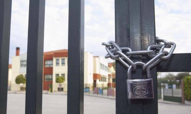 Απίστευτη καταγγελία γονέων: Άγνωστος προσπάθησε να απαγάγει παιδιά από σχολείο