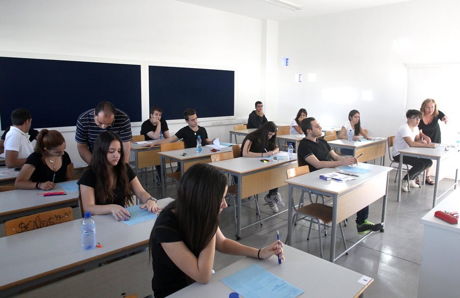 “Δημοψήφισμα” θα κάνουν οι καθηγητές για τις εξετάσεις τετραμήνων