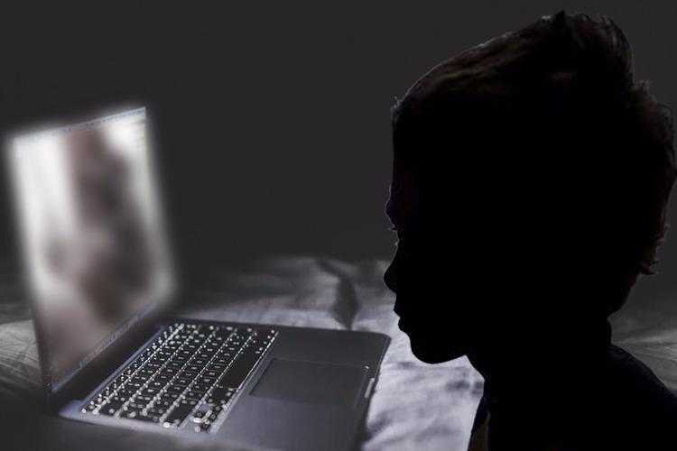 Ανεκδιήγητος 28χρονος στην Κύπρο κατάφερε να ξεγελάσει ανήλικα και να τους αποσπάσει γυμνές φωτογραφίες
