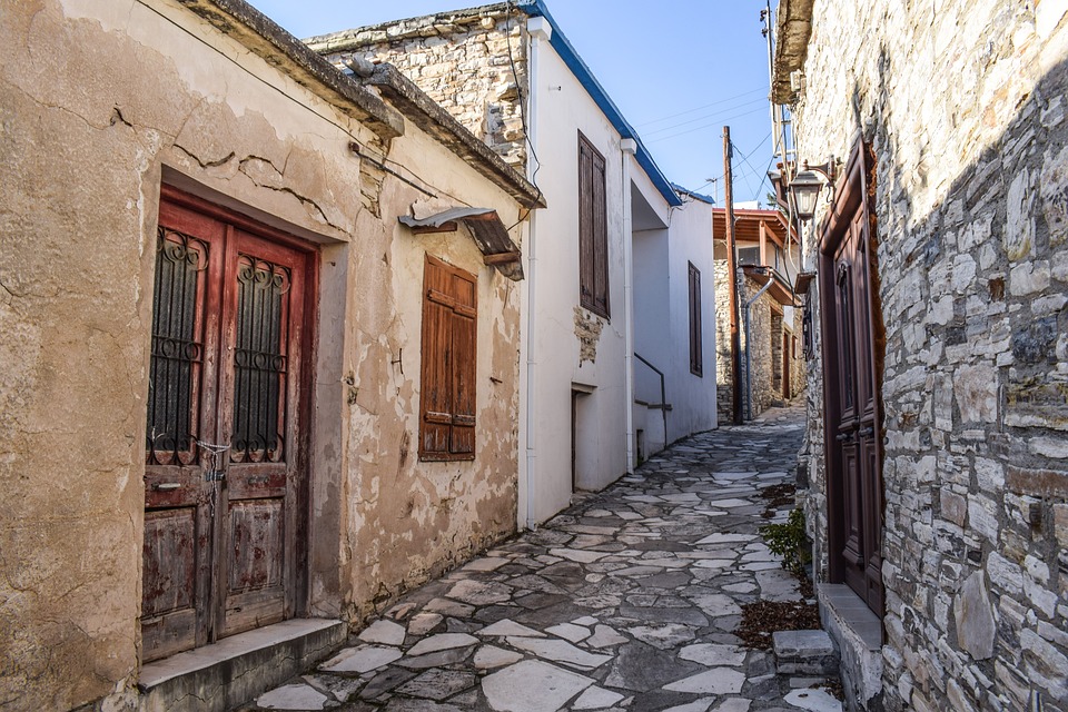 Δύο εγκαταλελειμμένα κτίρια στον Κάτω Δρυ παίρνουν ξανά ζωή – Δείτε εικόνες
