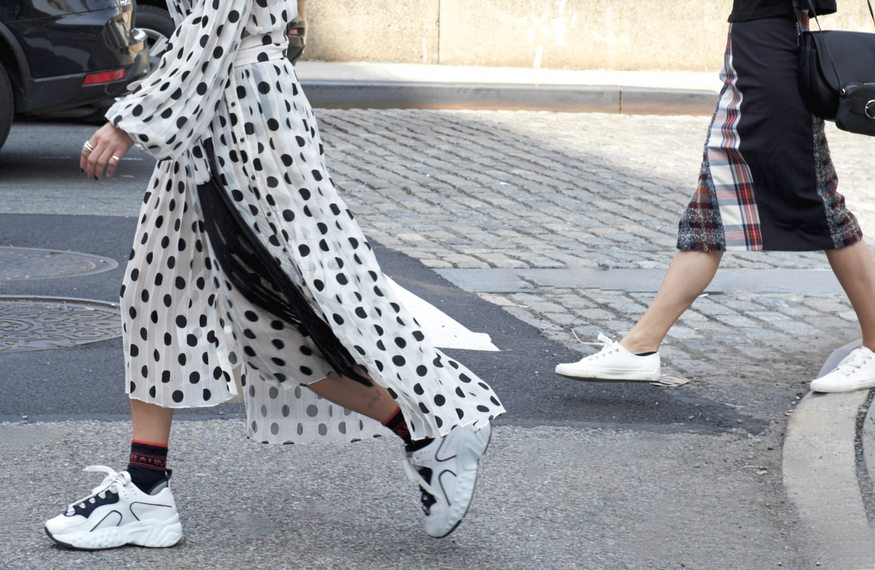 Sneakers: Tα ιδανικά παπούτσια για αυτήν την εποχή – 10 ζευγάρια για να διαλέξετε