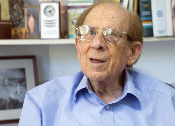 «Έφυγε» ο κορυφαίος παιδίατρος Δρ. Αμερίκος Αργυρίου