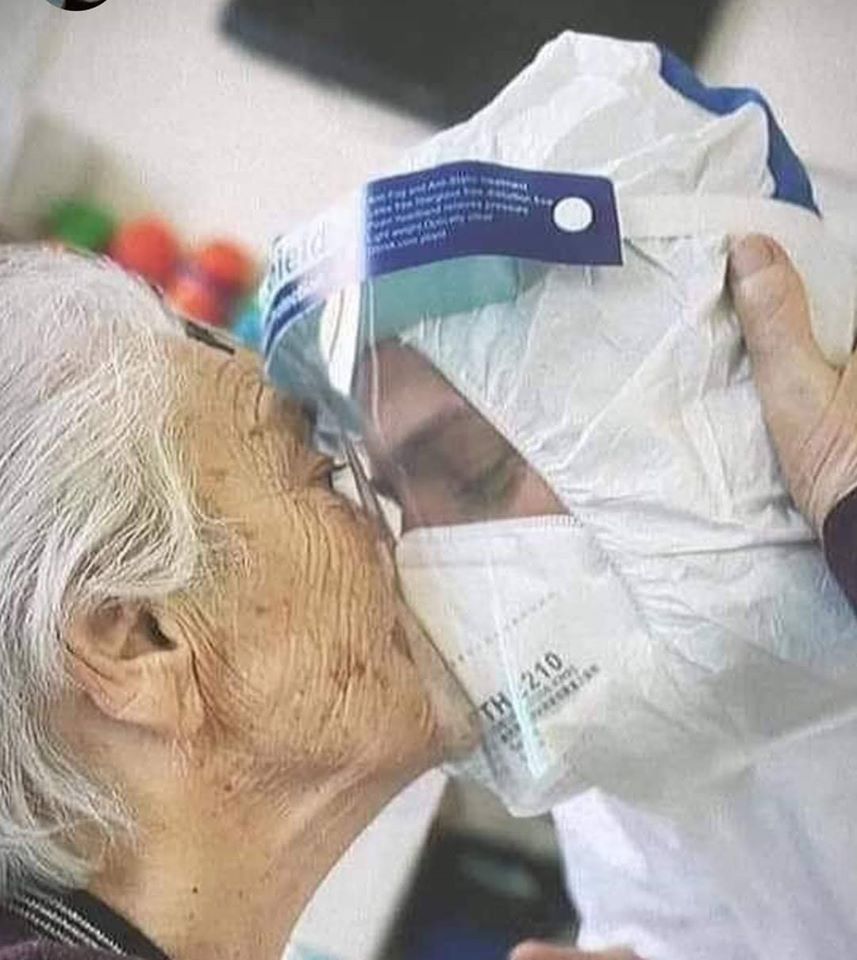 Η ωραιότερη φωτογραφία της κρίσης της πανδημίας παγκοσμίως δεν μπορεί να είναι άλλη από αυτή