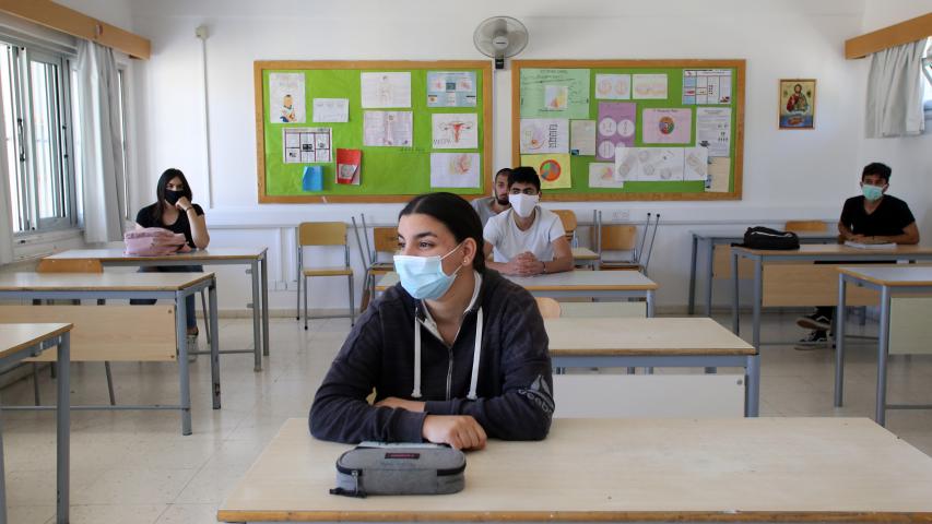 Αβέβαιο το άνοιγμα των σχολείων - «Παίζουν με την ψυχολογία των παιδιών»