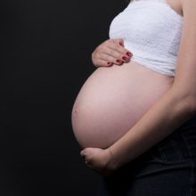 Η νόσος που αυξάνει τον κίνδυνο θανάτου της εγκύου σε οποιοδήποτε στάδιο της κύησης