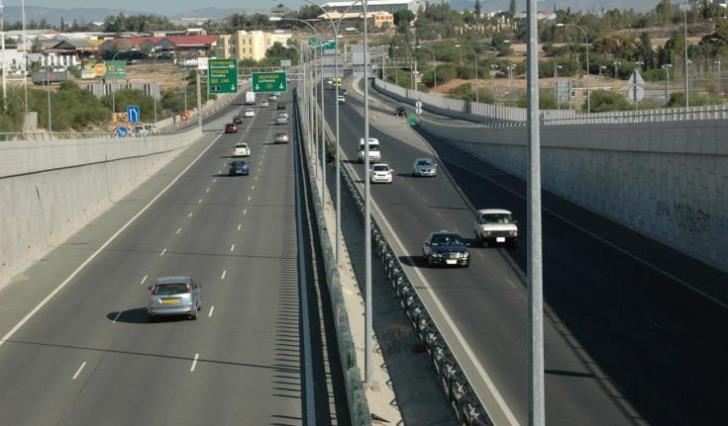 Ταλαιπωρία για τους οδηγούς: Εργασίες στον αυτοκινητόδρομο Πάφου-Λεμεσού
