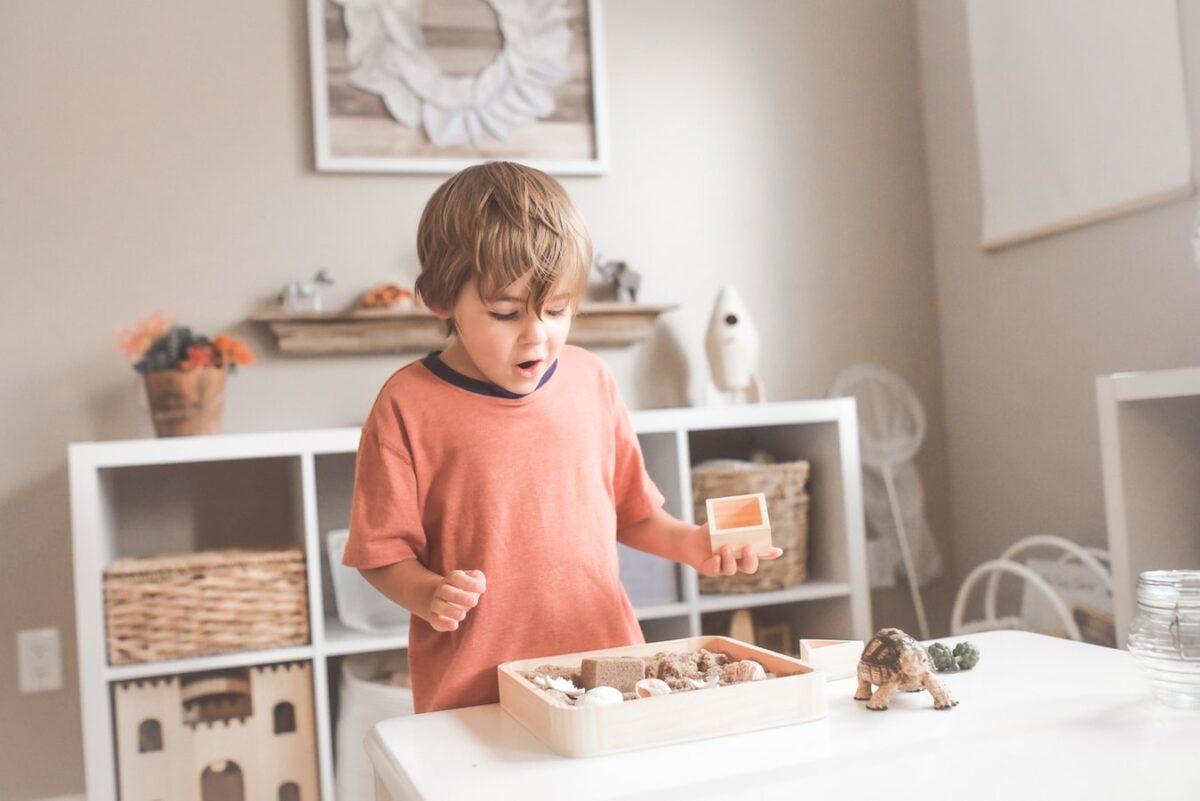 Ο δεκάλογος της θεωρίας της Maria Montessori που κάθε γονιός πρέπει να διαβάσει