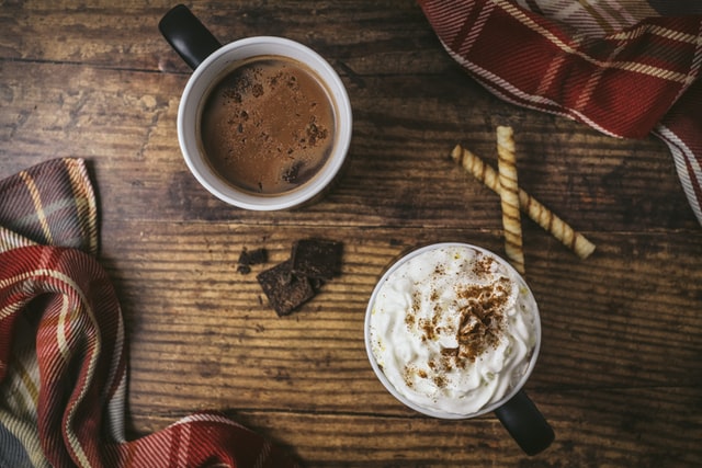 3 εύκολες συνταγές για ζεστό ρόφημα σοκολάτας χωρίς ζάχαρη για τα παιδιά