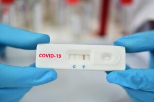 Δείτε πού μπορείτε να κάνετε rapid test και την Πρωτοχρονιά (πίνακας)