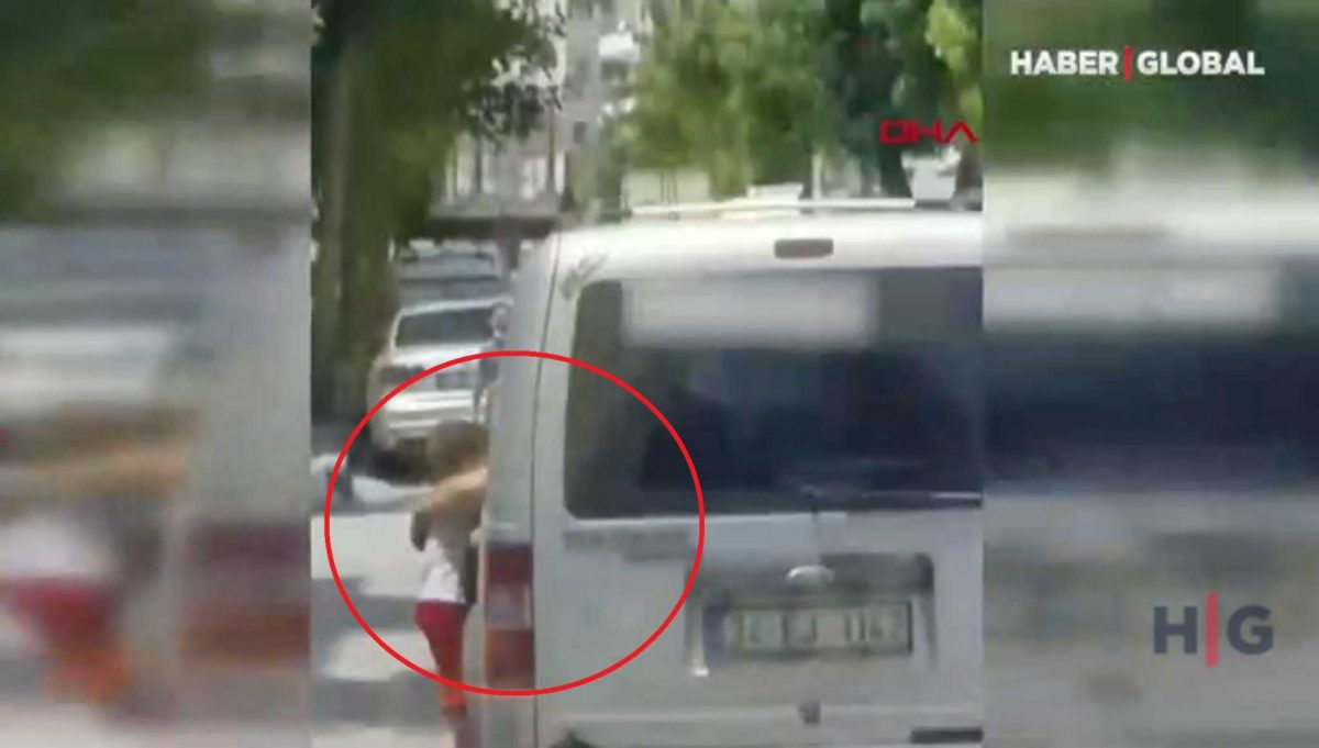 Κρέμασε τον 3χρονο γιο του στην πόρτα του αυτοκινήτου για να τον τιμωρήσει
