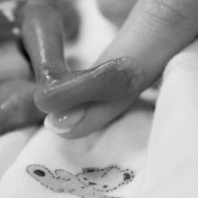 «Έχασα το παιδί μου. Σταματήστε να μου λέτε ότι όλα γίνονται για κάποιο λόγο»