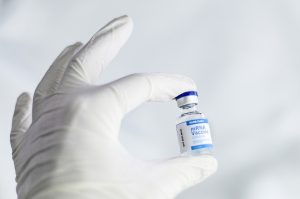 Πάνω από 2.000 τα ραντεβού για τον εμβολιασμό των 16 - 17 ετών
