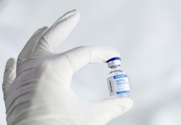 Πάνω από 2.000 τα ραντεβού για τον εμβολιασμό των 16 - 17 ετών