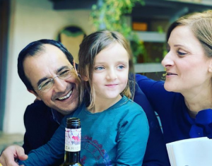 Οι τρυφερές ευχές του Νίκου Χριστοδουλίδη για τη γιορτή της μικρότερης κορούλας του (εικόνες)