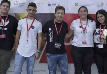 Μαθητές του Λυκείου Πολεμίου «σάρωσαν» στον διαγωνισμό Robotex Cyprus