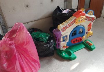 Δήμος Αθηένου: Συγκεντρώνουμε ρούχα και παιχνίδια στην υπεραγορά για στήριξη οικογενειών
