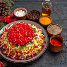 5 πρωτότυπες γιορτινές σαλάτες για το πρωτοχρονιάτικο τραπέζι σας