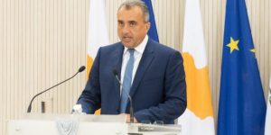 Νέα μέτρα ανακοινώνει ο Υπουργός Υγείας - Τι θα γίνει με τα σχολεία