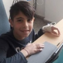Ο 14χρονος Γιώργος πάσχει από πολύ σπάνια ασθένεια - Το φάρμακο που του δίνει ελπίδα (εικόνες)