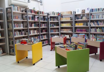 Στη Δημοτική Βιβλιοθήκη Λάρνακας διαβάζουν online παραμύθια στα παιδιά
