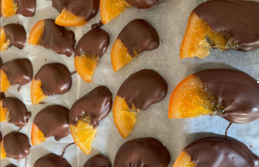 Φέτες πορτοκαλιού με σοκολάτα: Ένα εύκολο και light γλύκισμα που θα λατρέψουν τα παιδιά
