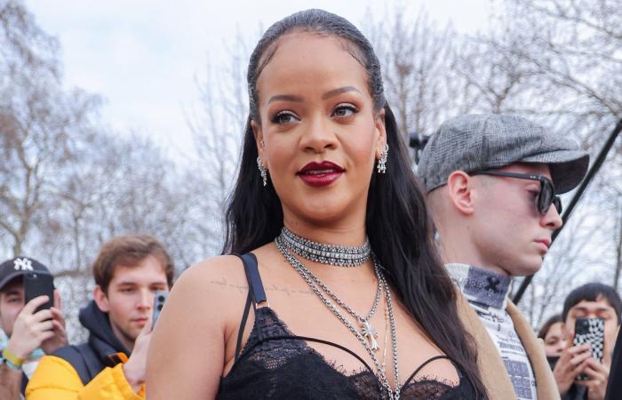 Διχάζει η Rihanna: Η προκλητική εμφάνιση λίγο πριν γίνει για πρώτη φορά μαμά