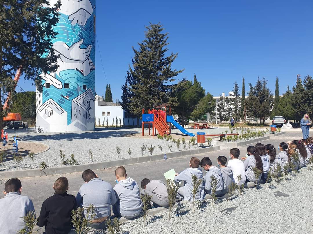 Οι μικροί μαθητές του Δημοτικού Σχολείου Γεροσκήπου συναντούν τον διεθνούς φήμης καλλιτέχνη ΜΙLLO!