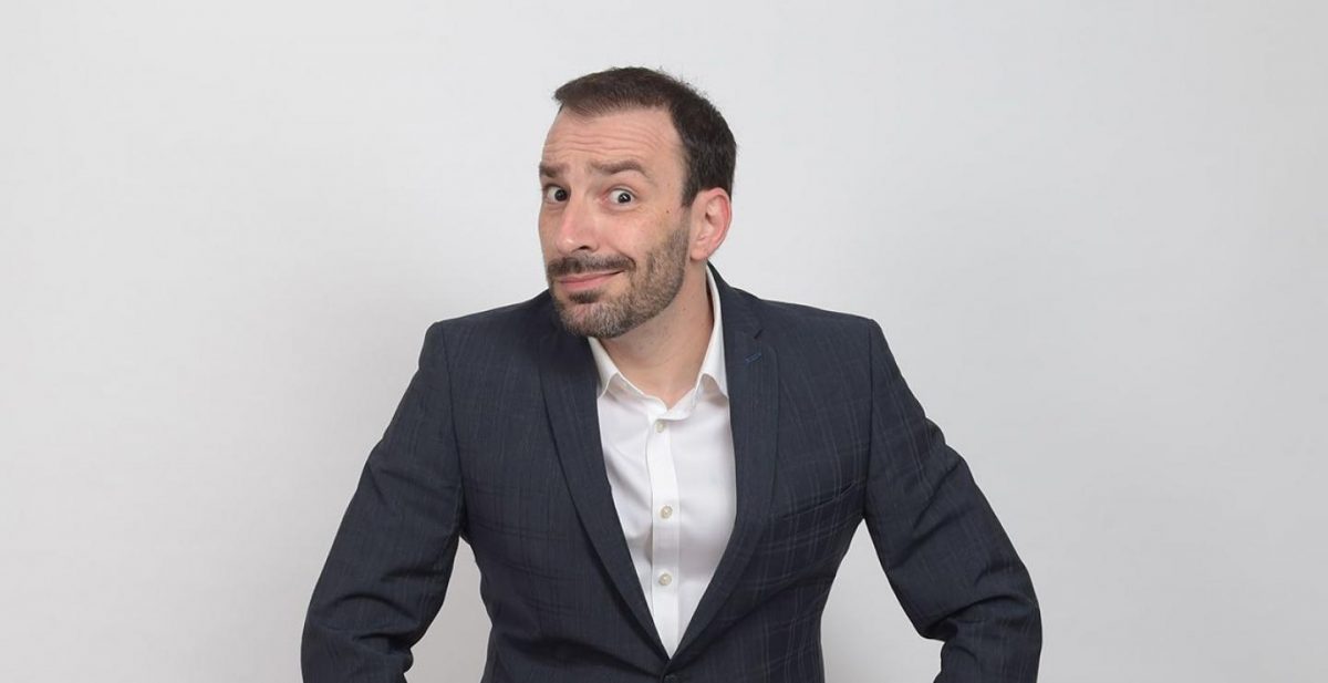 Παιδιά ετοιμαστείτε για τρελό γέλιο σε μία stand-up comedy παράσταση με τον Γιώργο Χατζηπαύλου