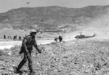 H συγκινητική κίνηση της Αθήνας για τους αγνοούμενους πεσόντες της Κύπρου
