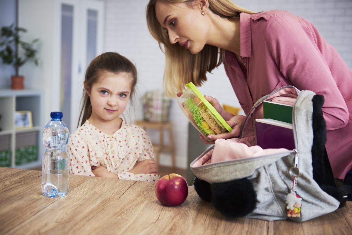 10 πράγματα που κάνουμε ως «καλοί γονείς», αλλά στην πραγματικότητα βλάπτουν τα παιδιά μας