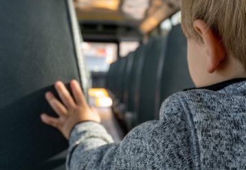 Χωρίς εκδρομές τα παιδιά των Νηπιαγωγείων - «Φωνές» για τα παιδικά καθίσματα στα λεωφορεία