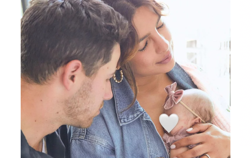 Έπειτα από 100 ημέρες στη ΜΕΝΝ η Πριγιάνκα Τσόπρα υποδέχθηκε στο σπίτι τη νεογέννητη κόρη της (φωτο)
