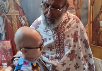 Μία προσευχή για τον μικρό Λούκα που παλεύει για δεύτερη φορά με τη λευχαιμία (εικόνες)