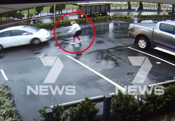 Εφιάλτης: Ληστής της έκλεψε το αμάξι με το μωρό της στο πίσω κάθισμα -της είχε συμβεί το ίδιο ως παιδί!