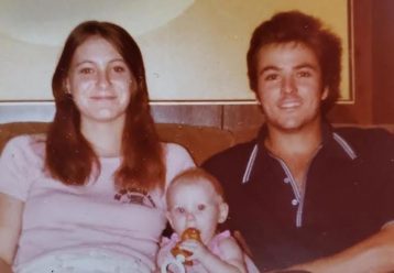 Η απίστευτη ιστορία της Holly Mary: Τη βρήκαν 42 χρόνια μετά - Είχαν δολοφονήσει της γονείς της