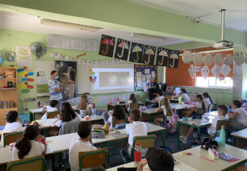 Παιδιά δημοτικών σχολείων μαθαίνουν και προστατεύουν τον γύπα της Πάφου