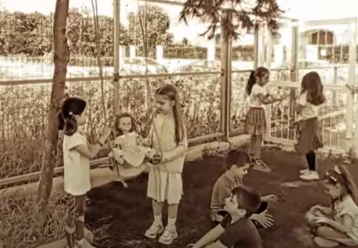 «Το ταξιδι μίας κούκλας»: Το συγκινητικό ταινιάκι του Νηπιαγωγείου Δροσιάς που πρέπει να δούμε όλοι μας