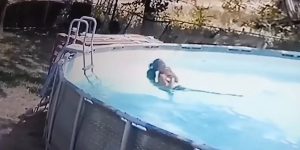 Σοκαριστικό βίντεο: 10χρονος σώζει τη μητέρα του από πνιγμό τη στιγμή της επιληπτικής κρίσης