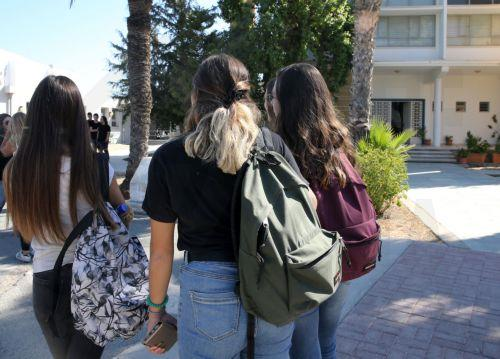 Επιστροφή στα θρανία σήμερα για μαθητές Γυμνασίων, Λυκείων και Τεχνικών Σχολών