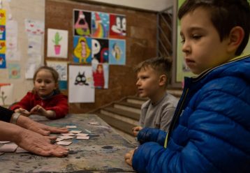 Ουκρανία: Πώς επιστρέφουν οι μαθητές στα σχολεία εν μέσω πολέμου;